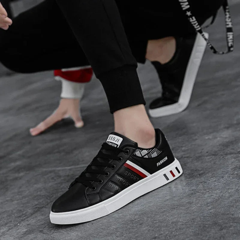 Sapatos Masculinos Rasos Tênis Masculinos de Luxo Primavera Outono 2023 Sapatos Esportivos ao Ar Livre para Homens Moda Vulcanizada Sapato Tenis Para Hombre